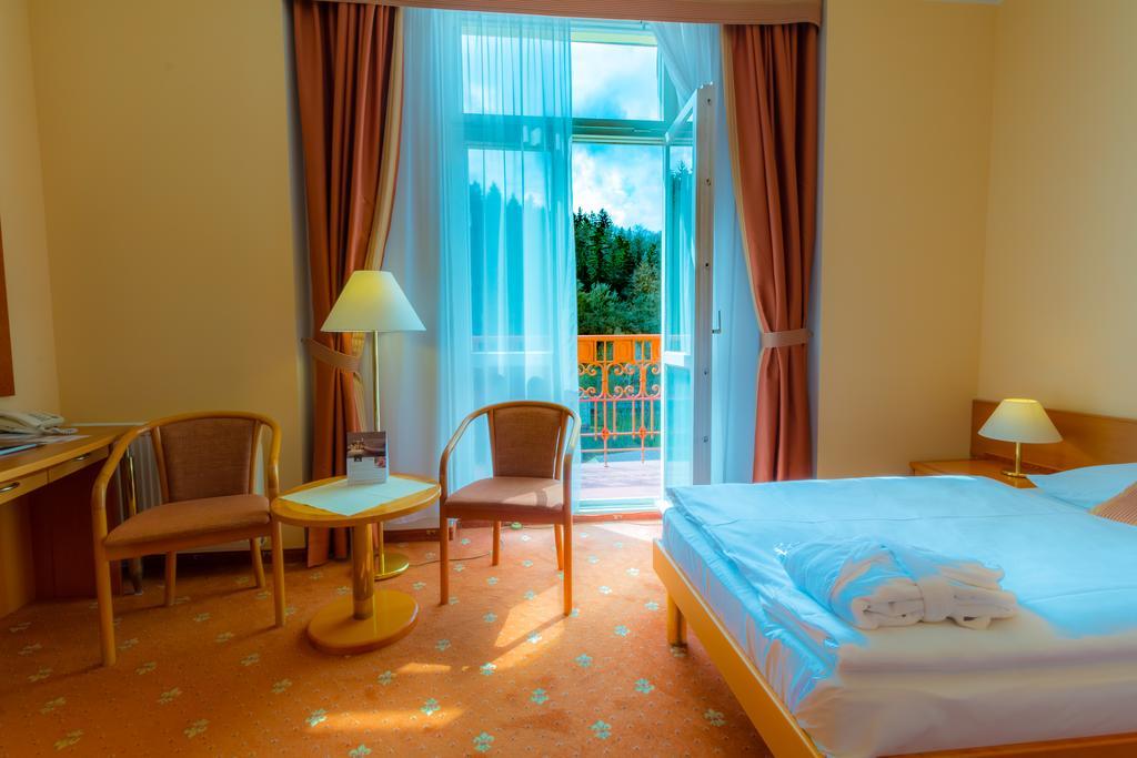 Hotel Ensana Hvězda - Imperiál - Neapol Mariánské Lázně Exterior foto